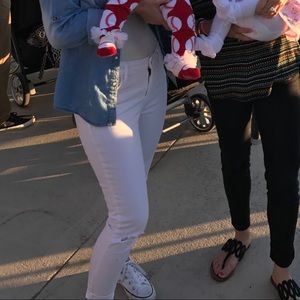 White distressed skinny jeans